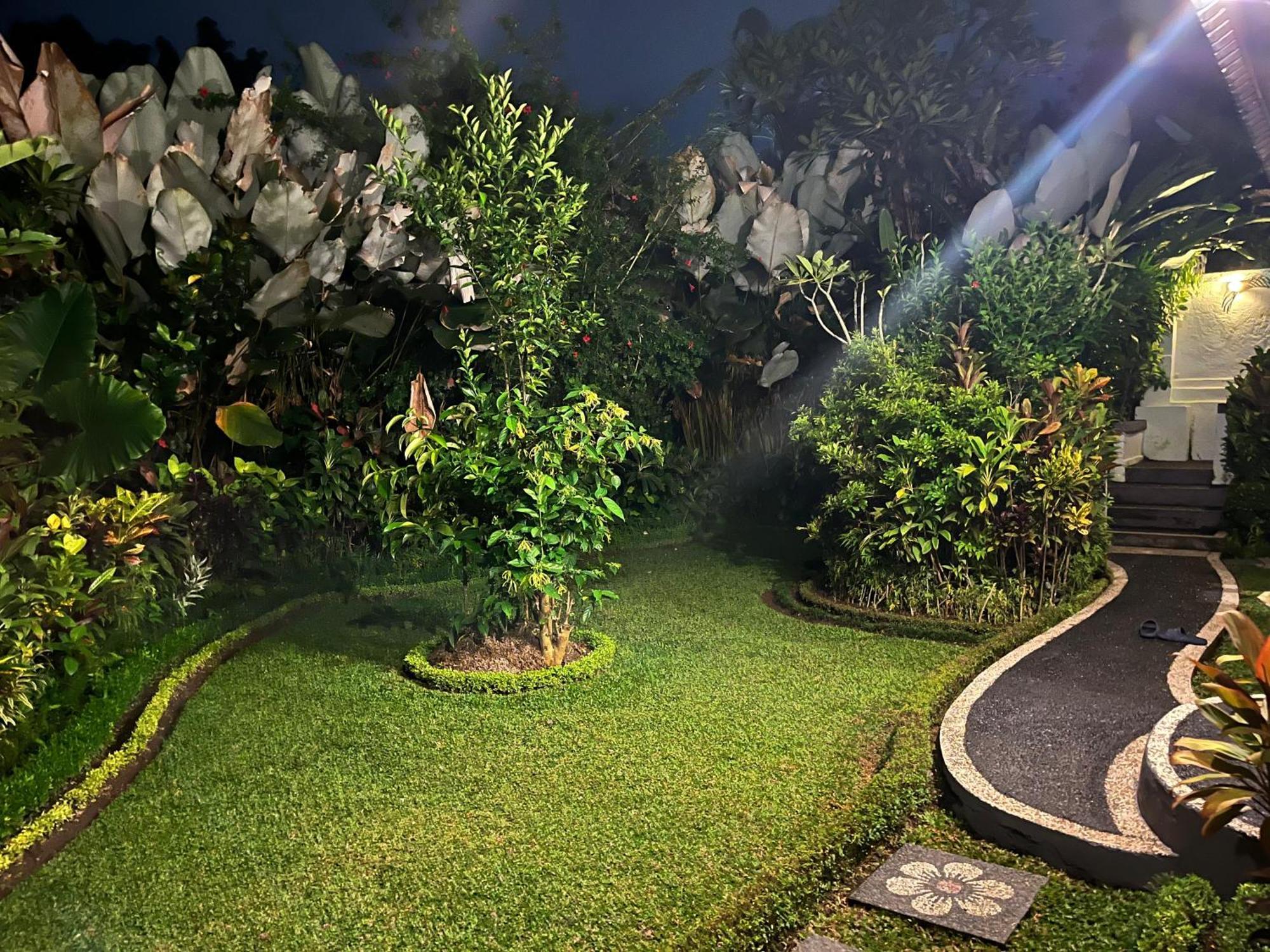 Sari Kembang Villa Ubud 1 Esterno foto