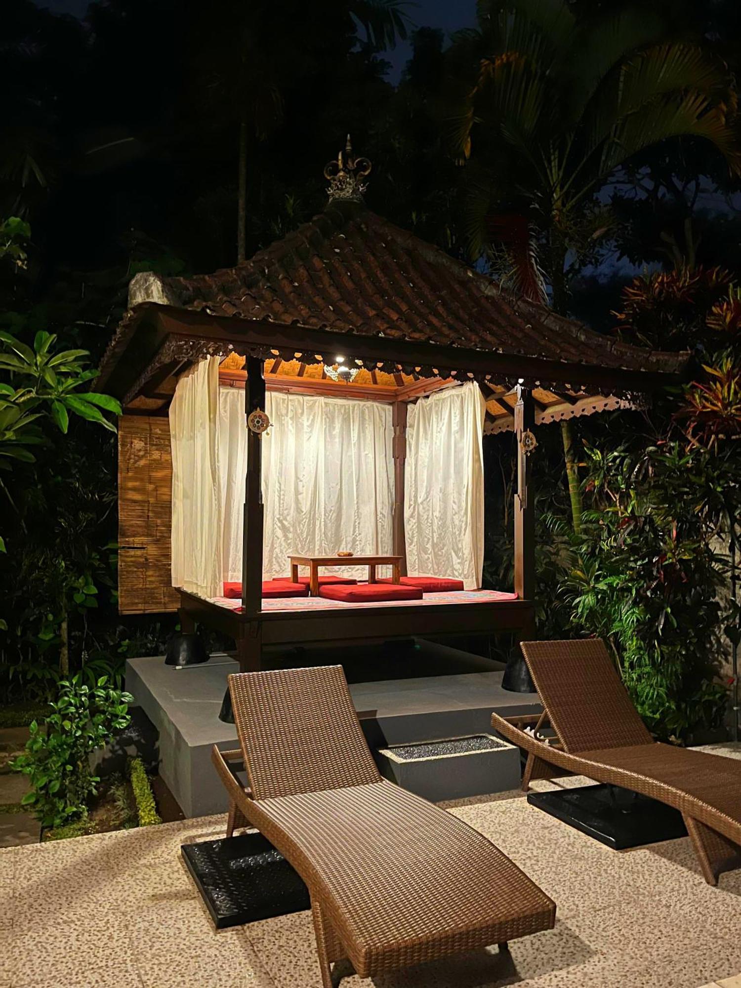 Sari Kembang Villa Ubud 1 Esterno foto